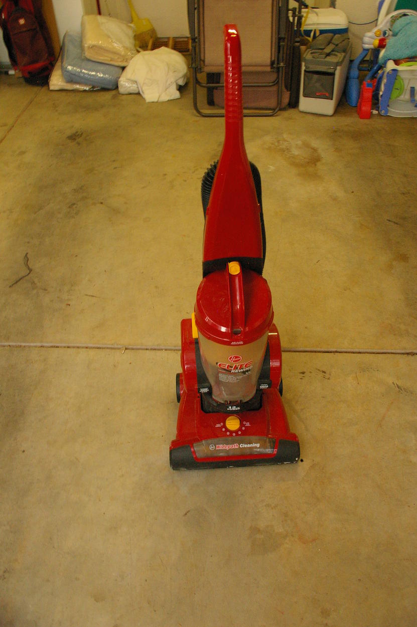 Hoover vacuum cleaner.  Rotor broken
FREE!